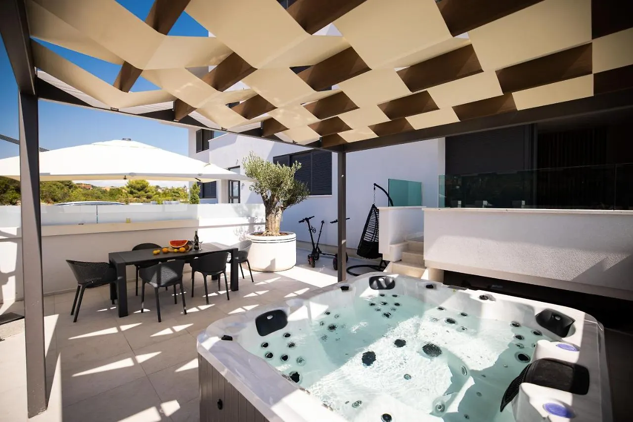 Sopic Luxury Apartment With Private Whirlpool Zadar